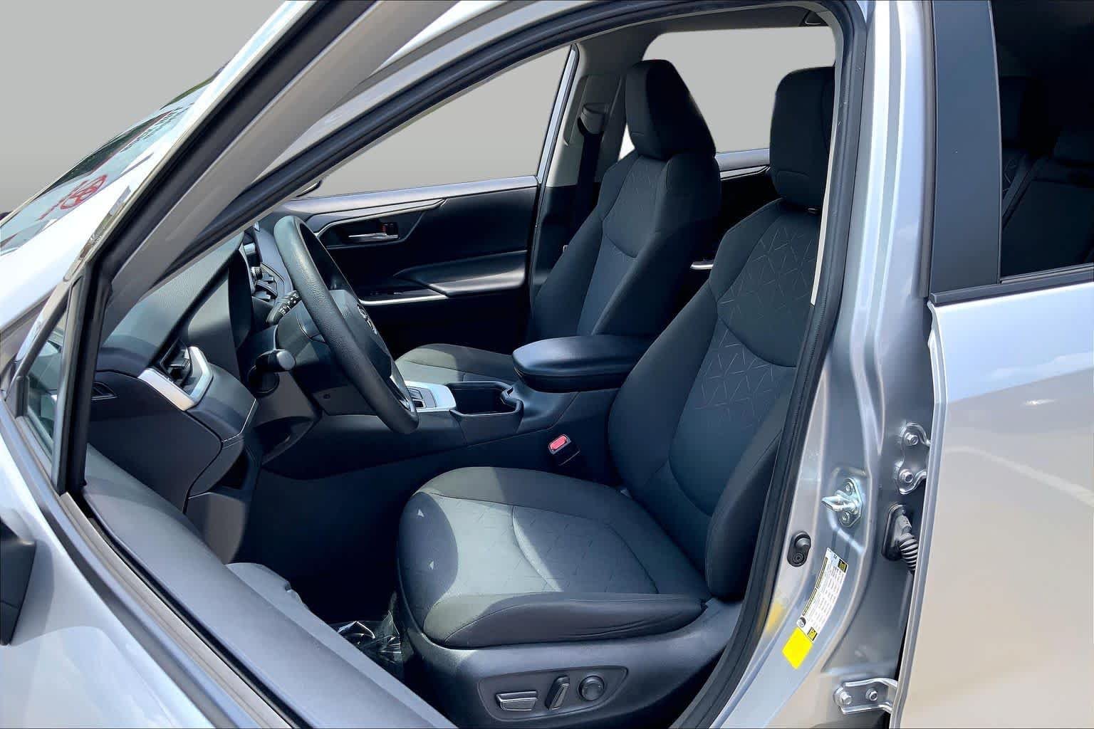 Used 2024 Silver Sky Metallic Toyota XLE image 8