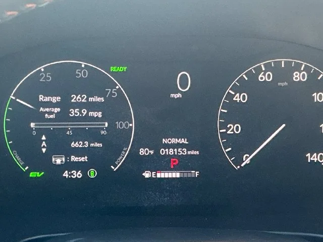 2025 Honda CR-V Sport - Photo 16