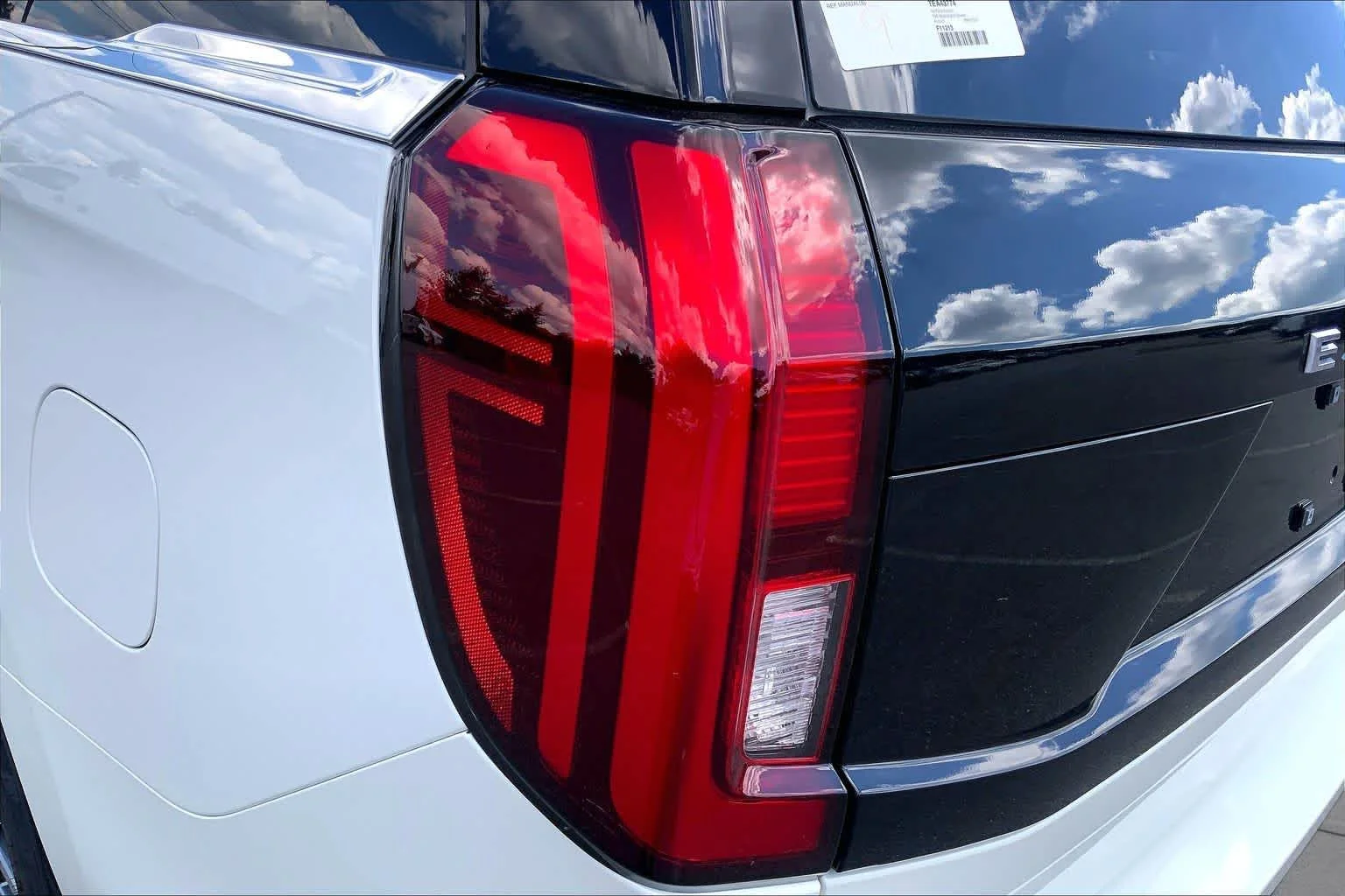 New 2026 Star White Metallic Tri-Coat Ford Active image 5