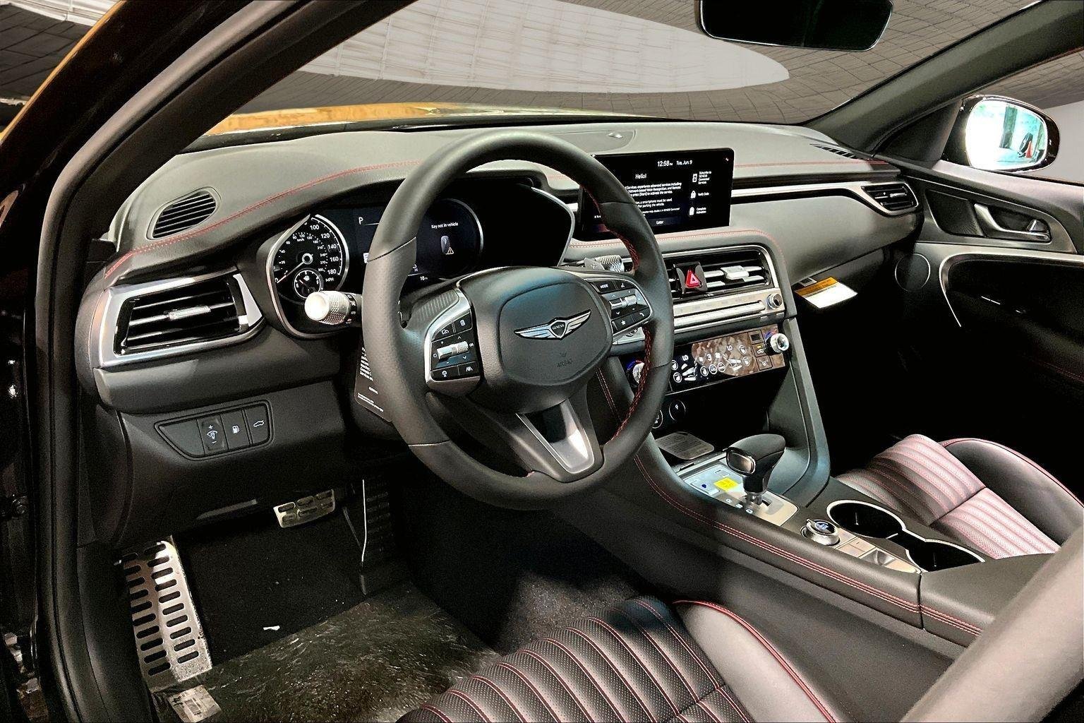 New 2026 Vik Black Genesis 3.3T SPORT PRESTIGE image 8