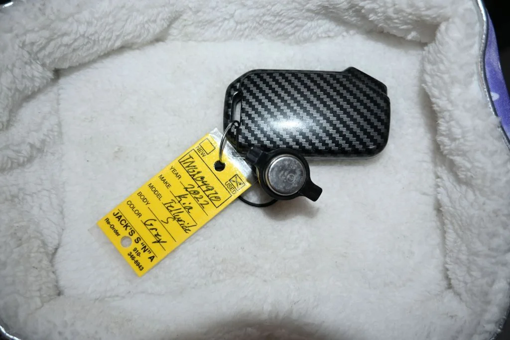 Used 2022 Everlasting Silver Kia S image 22