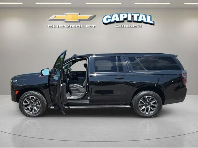Used 2023 Black Chevrolet Z71 image 9