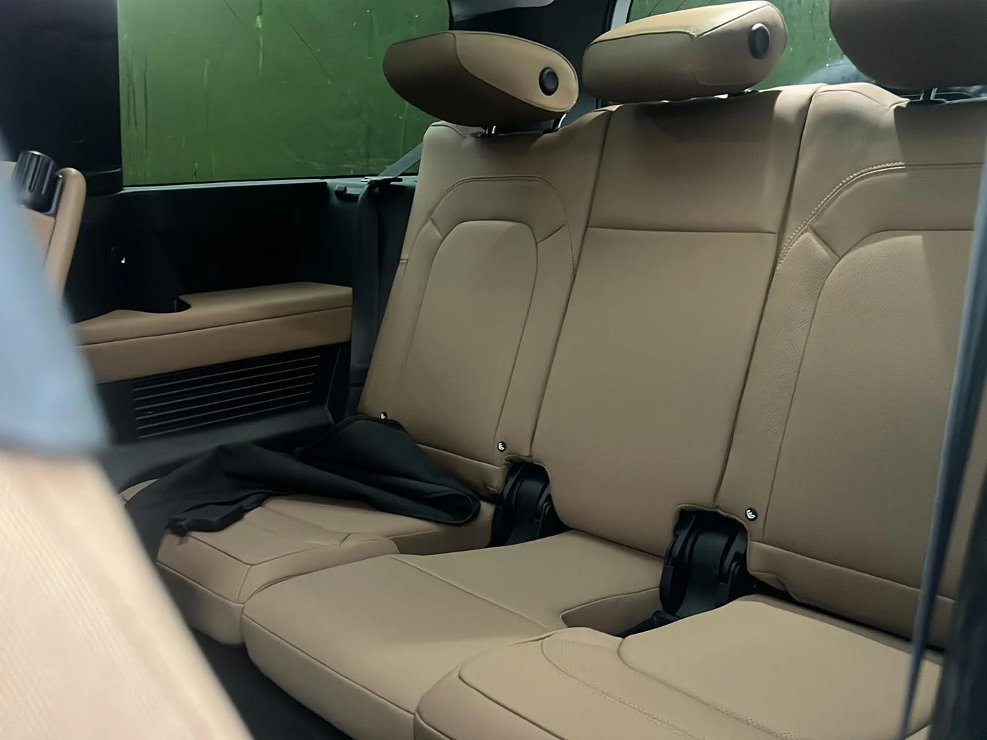 Used 2025  Land Rover 130 S image 31