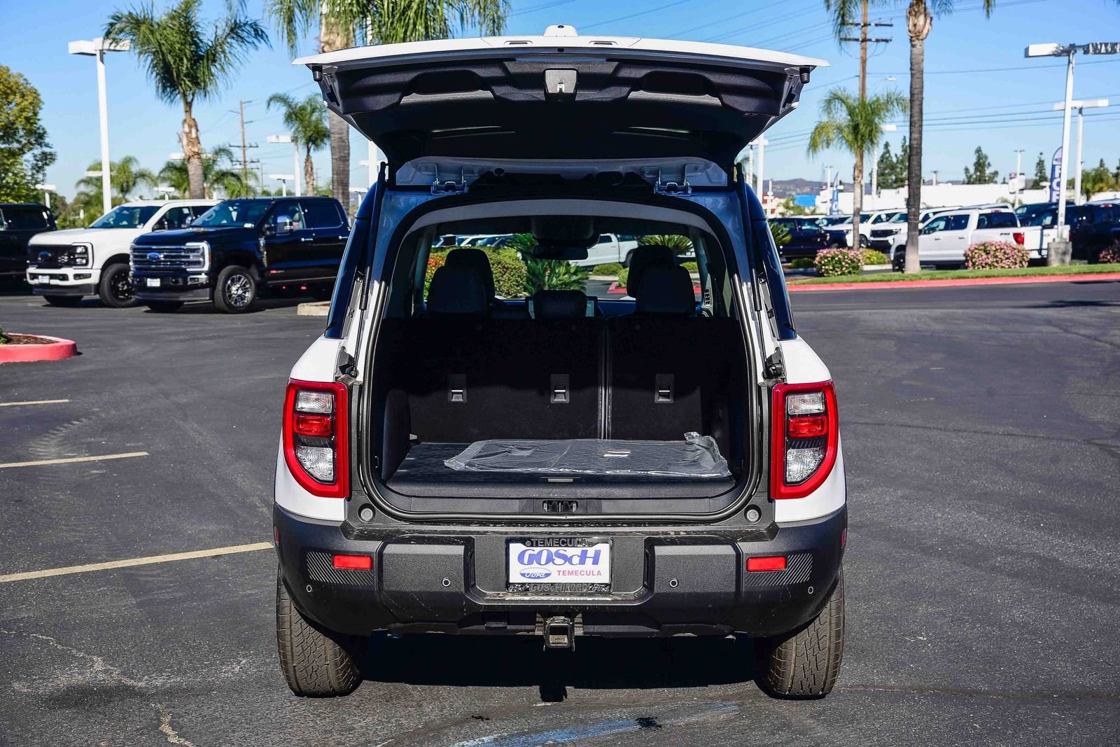 New 2025 Oxford White Ford Badlands® image 24