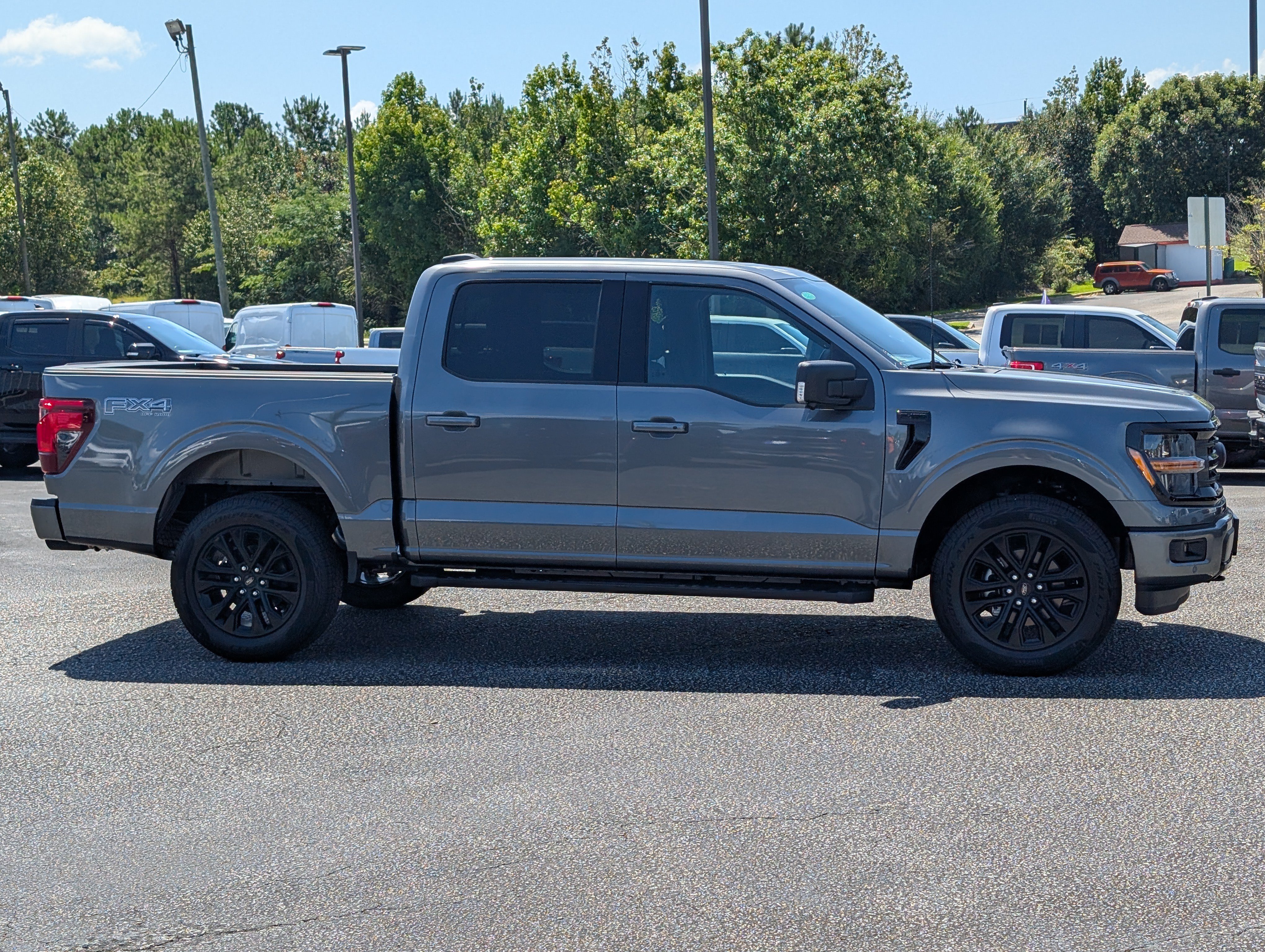 New 2026 Carbonized Gray Metallic FORD XLT image 8