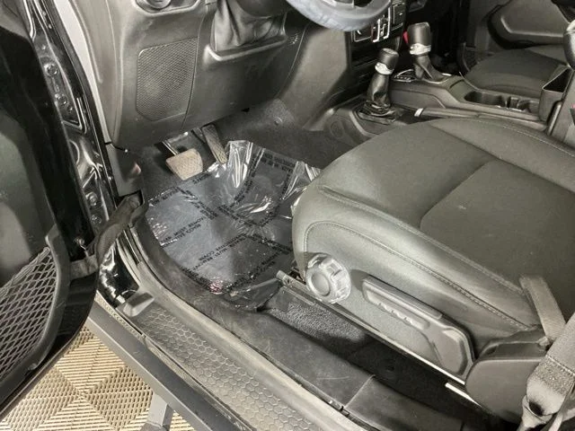Used 2021 Black Jeep Willys image 14