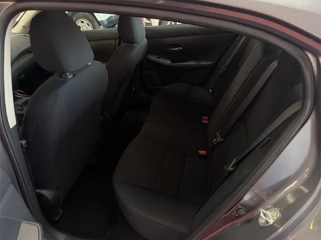 Used 2022 Gray Nissan S image 9
