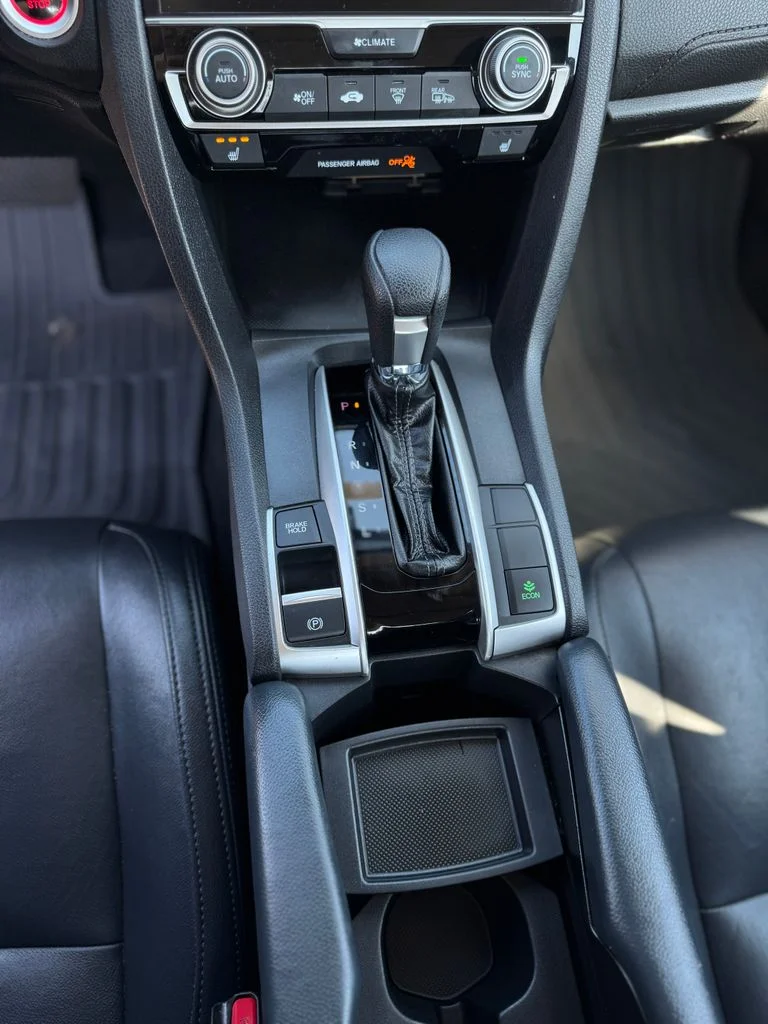 Used 2016  Honda EX-T image 16
