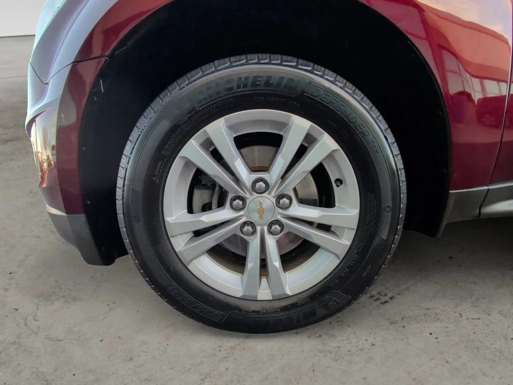 Used 2016 SIREN RED TINTCOAT Chevrolet LT image 14