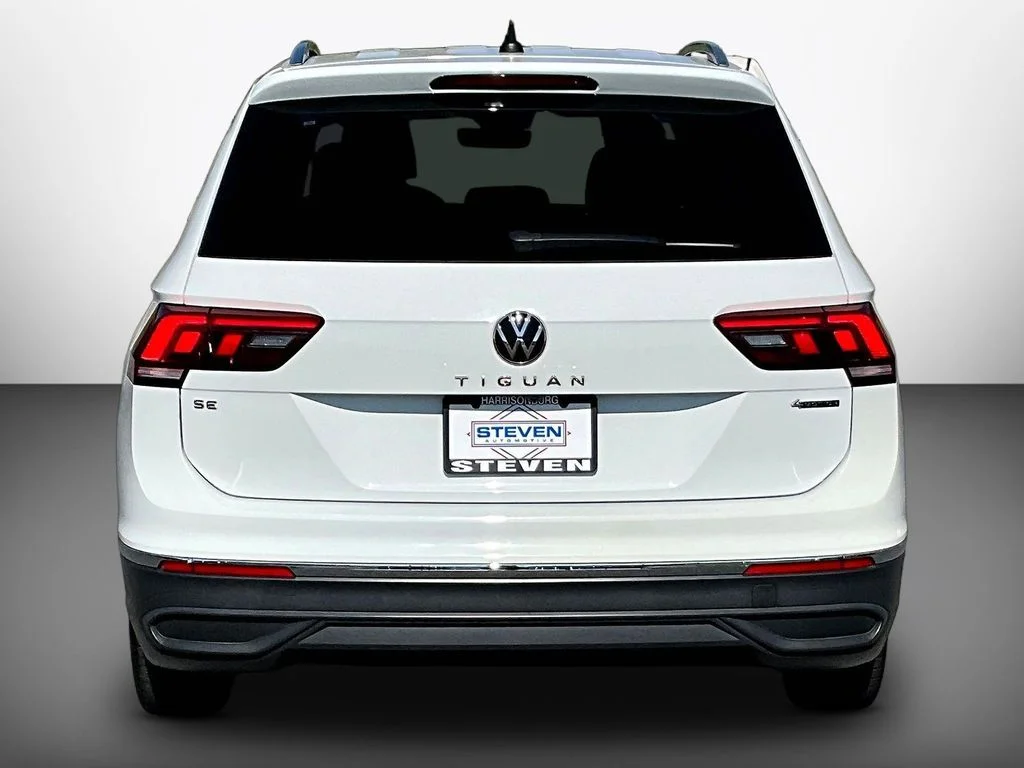 Used 2022 Oryx White Pearl Volkswagen 2.0T SE image 5