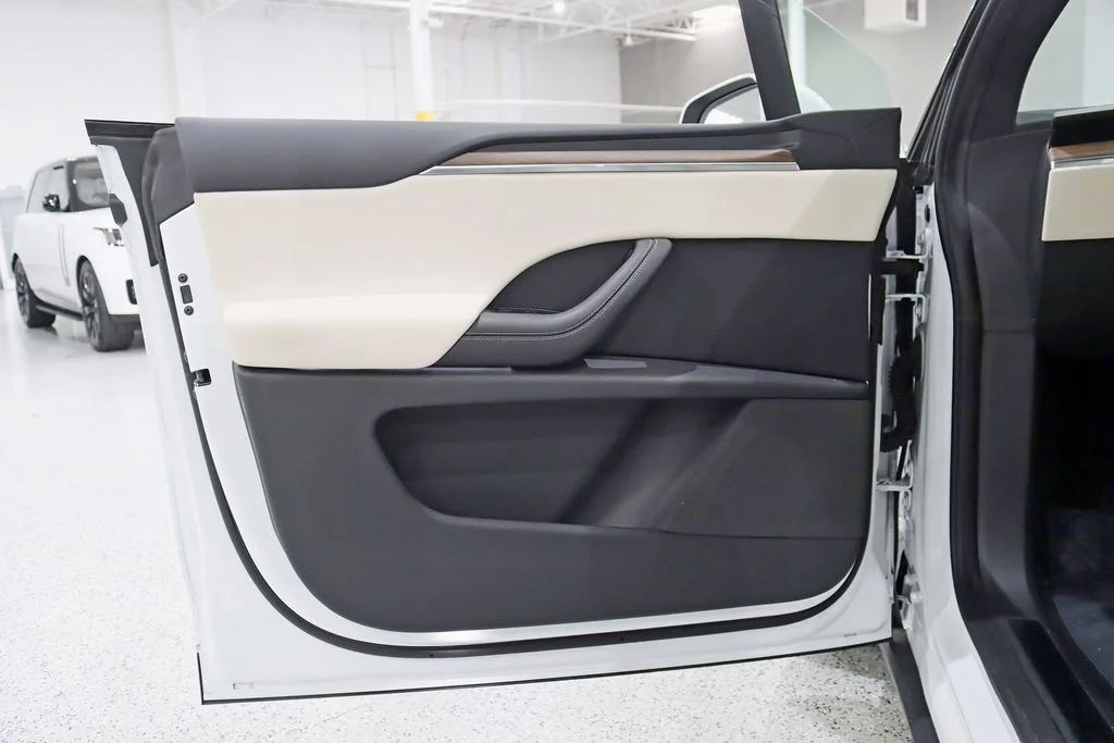 2022 Tesla Model X Base
