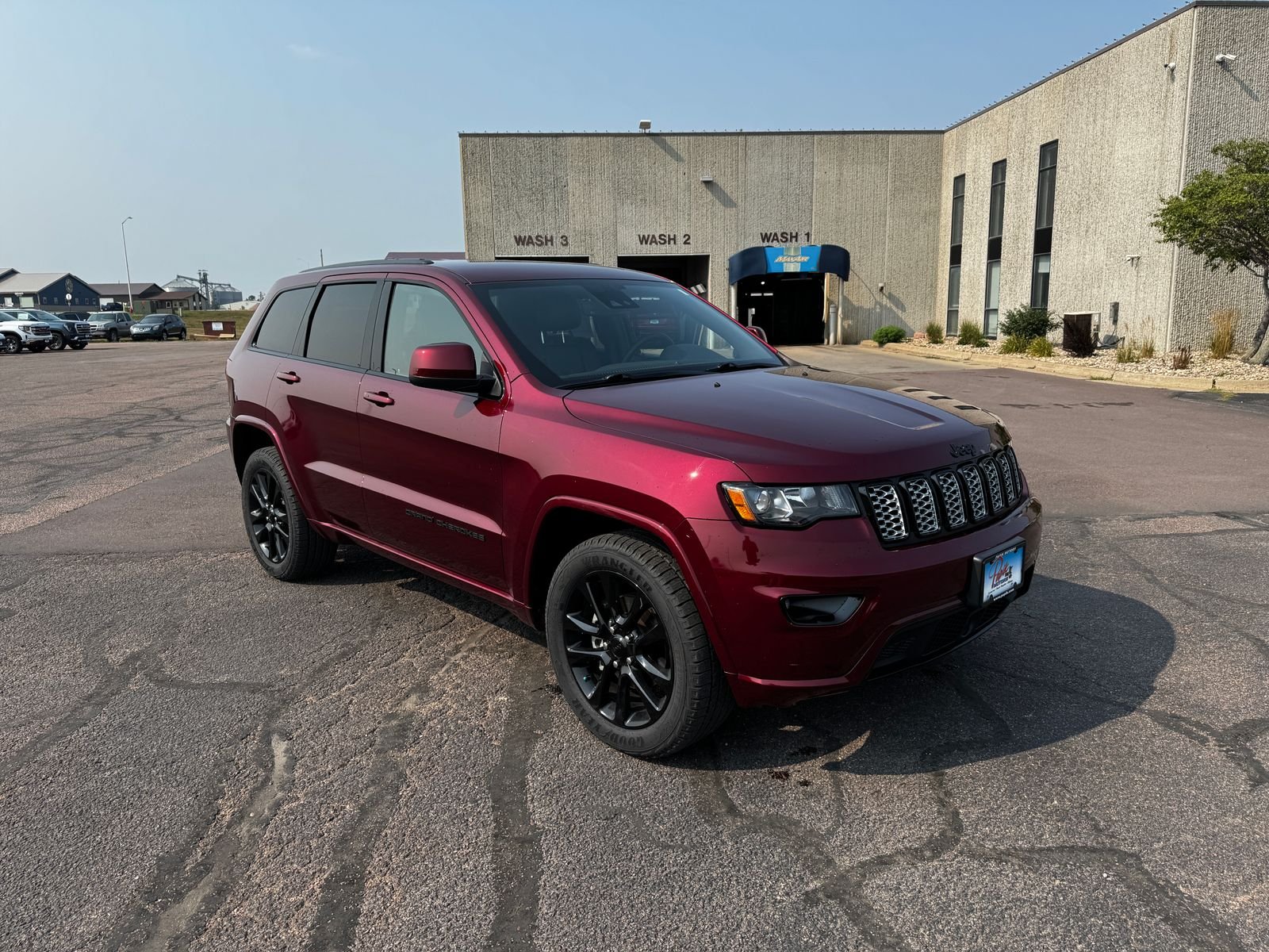 Used 2020 Velvet JEEP Altitude image 4
