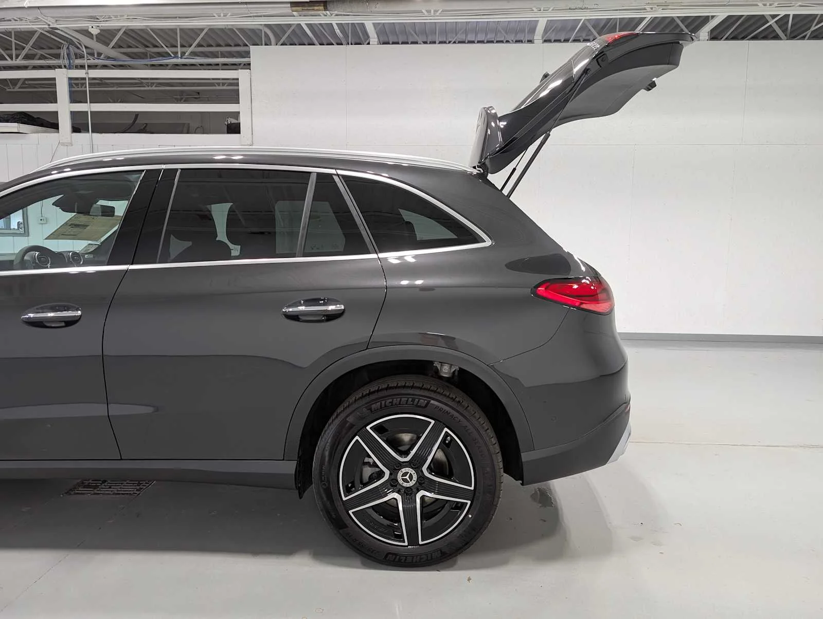 Certified Used 2026 Graphite Grey Metallic Mercedes-Benz GLC 300 image 9