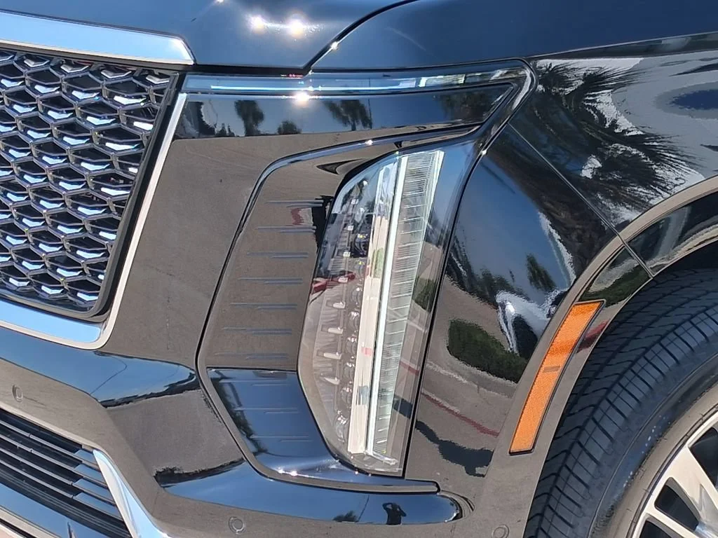 2026 Cadillac Escalade Luxury - Photo 8