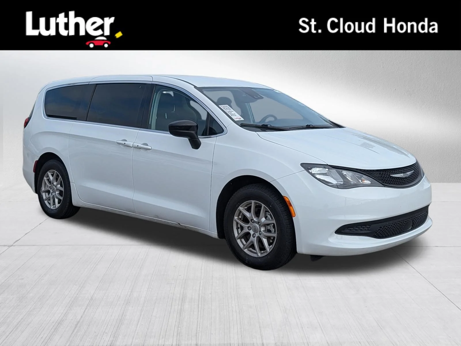 2024 Chrysler Voyager