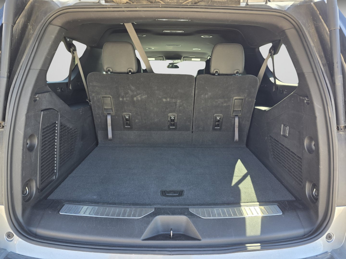 Used 2025 Sterling Gray Metallic Chevrolet Z71 image 30