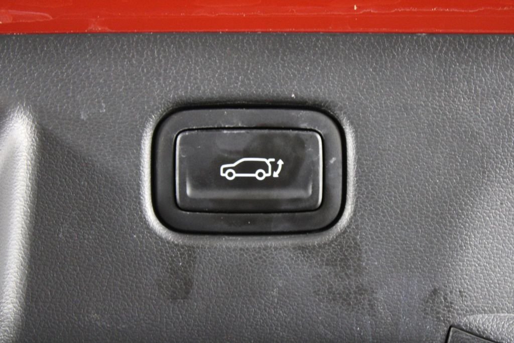 Certified Used 2025 Orange Hyundai Limited image 17