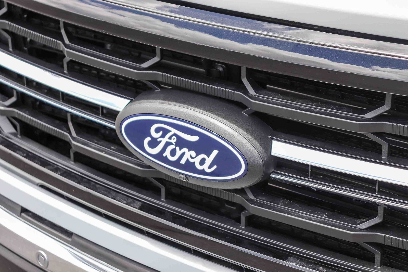 New 2026 Avalanche Ford XLT image 11