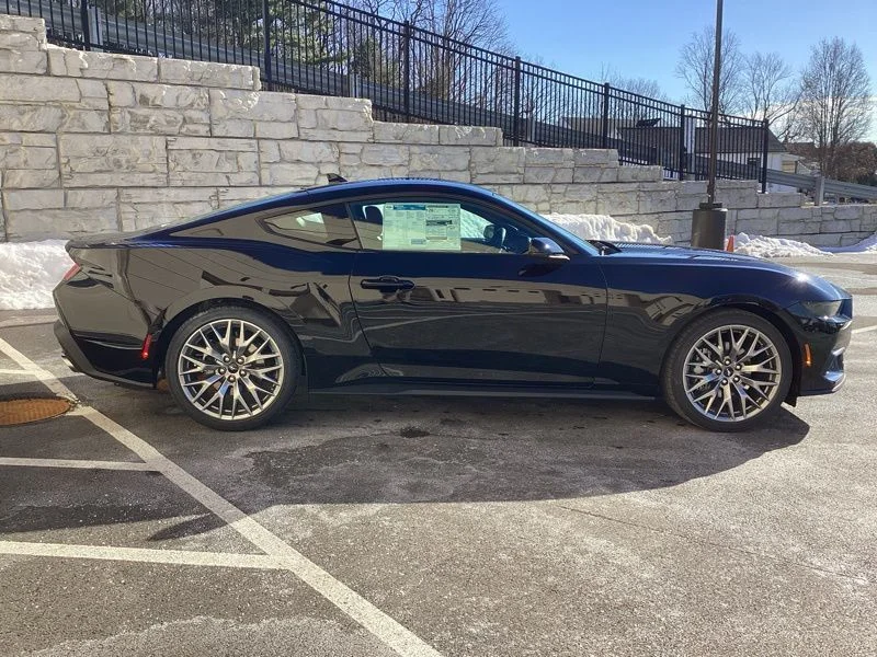 2026 Ford Mustang EcoBoost Premium Fastback - Photo 9
