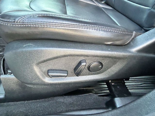 Used 2019 Gray Ford XLT image 23