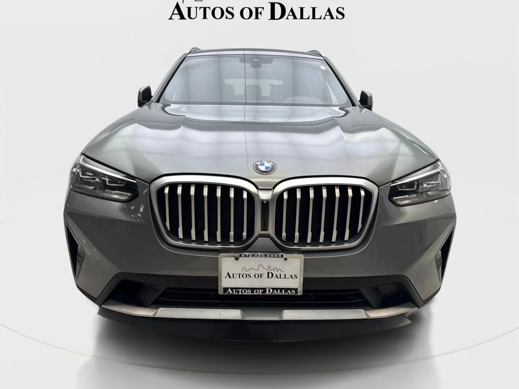Used 2024 Gray BMW sDrive30i image 2