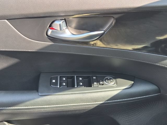 2023 Kia Forte GT-Line - Photo 15
