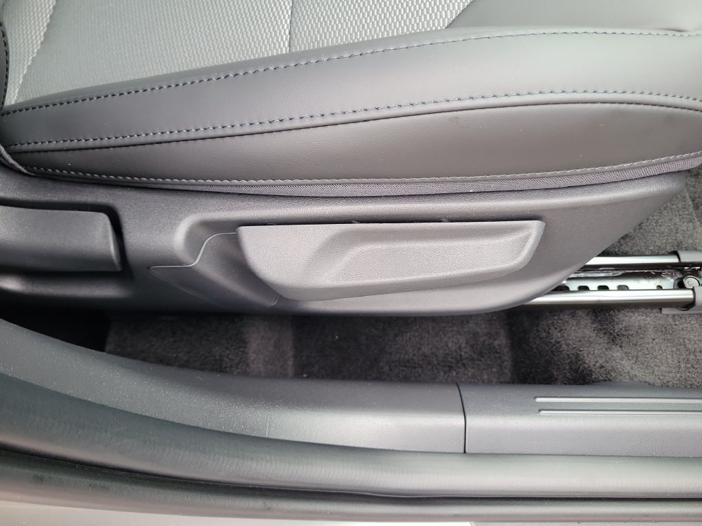 New 2026 Steel Gray Kia EX image 9