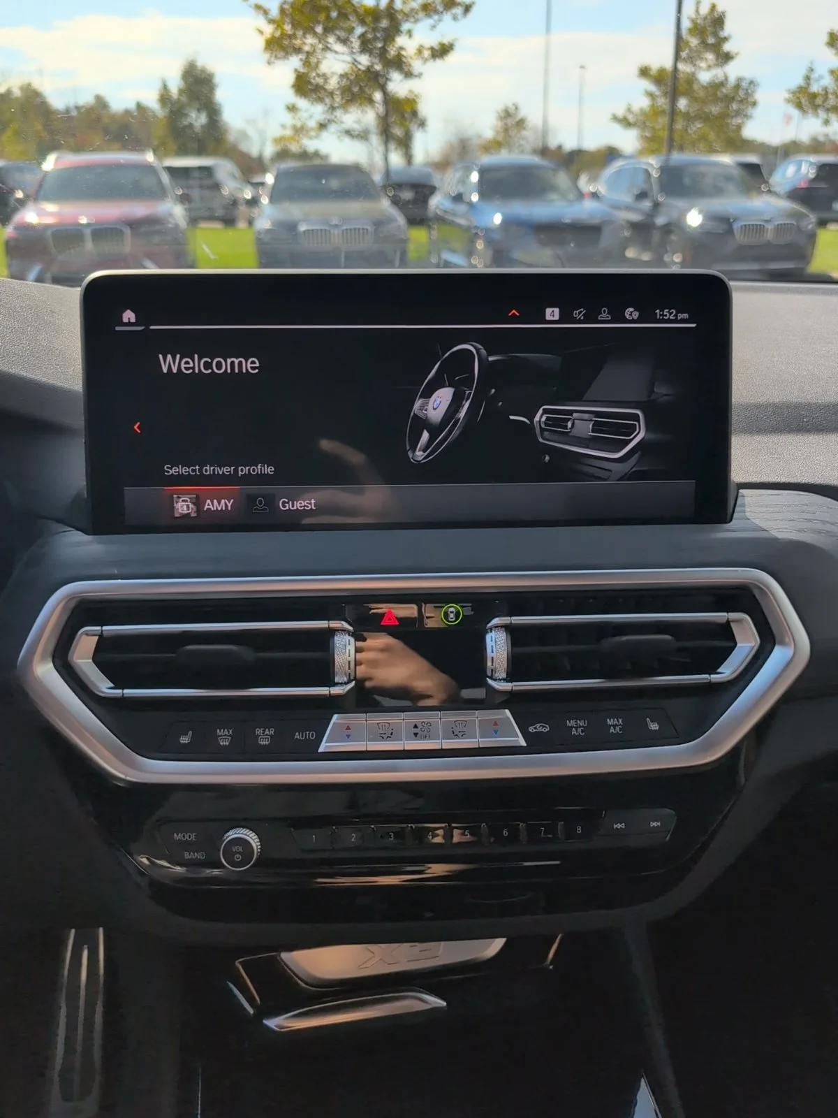 Used 2024 White BMW  image 9
