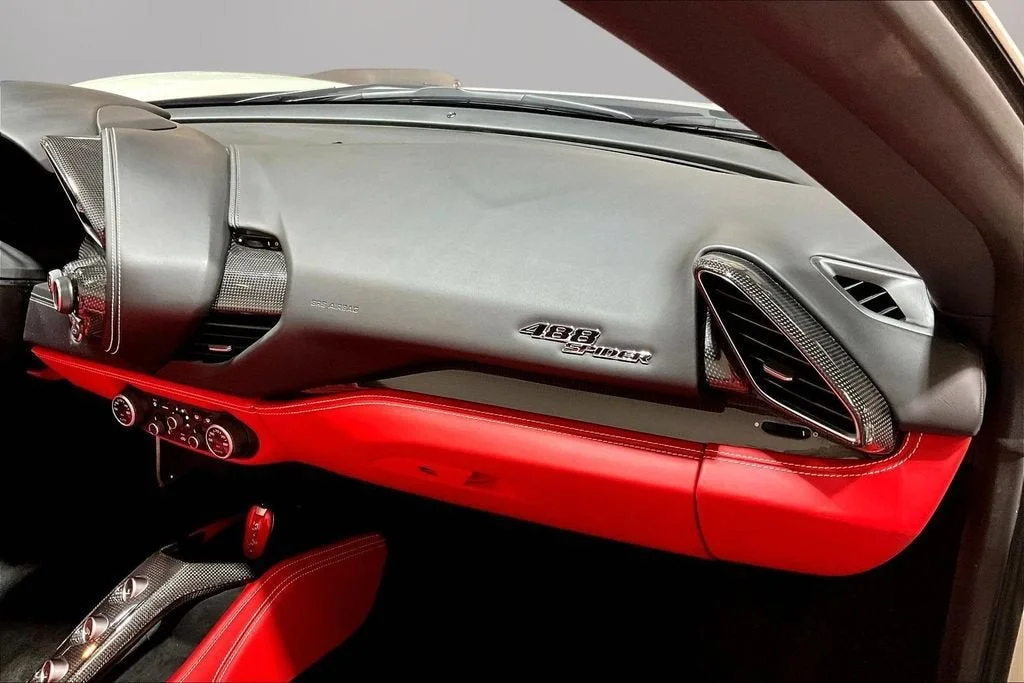 Used 2019 Bianco Avus Ferrari  image 21