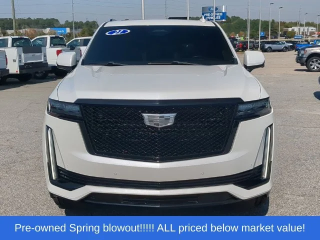 Used 2021 White Cadillac Sport Platinum image 16