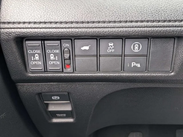 Used 2024 Gray Honda Touring image 26