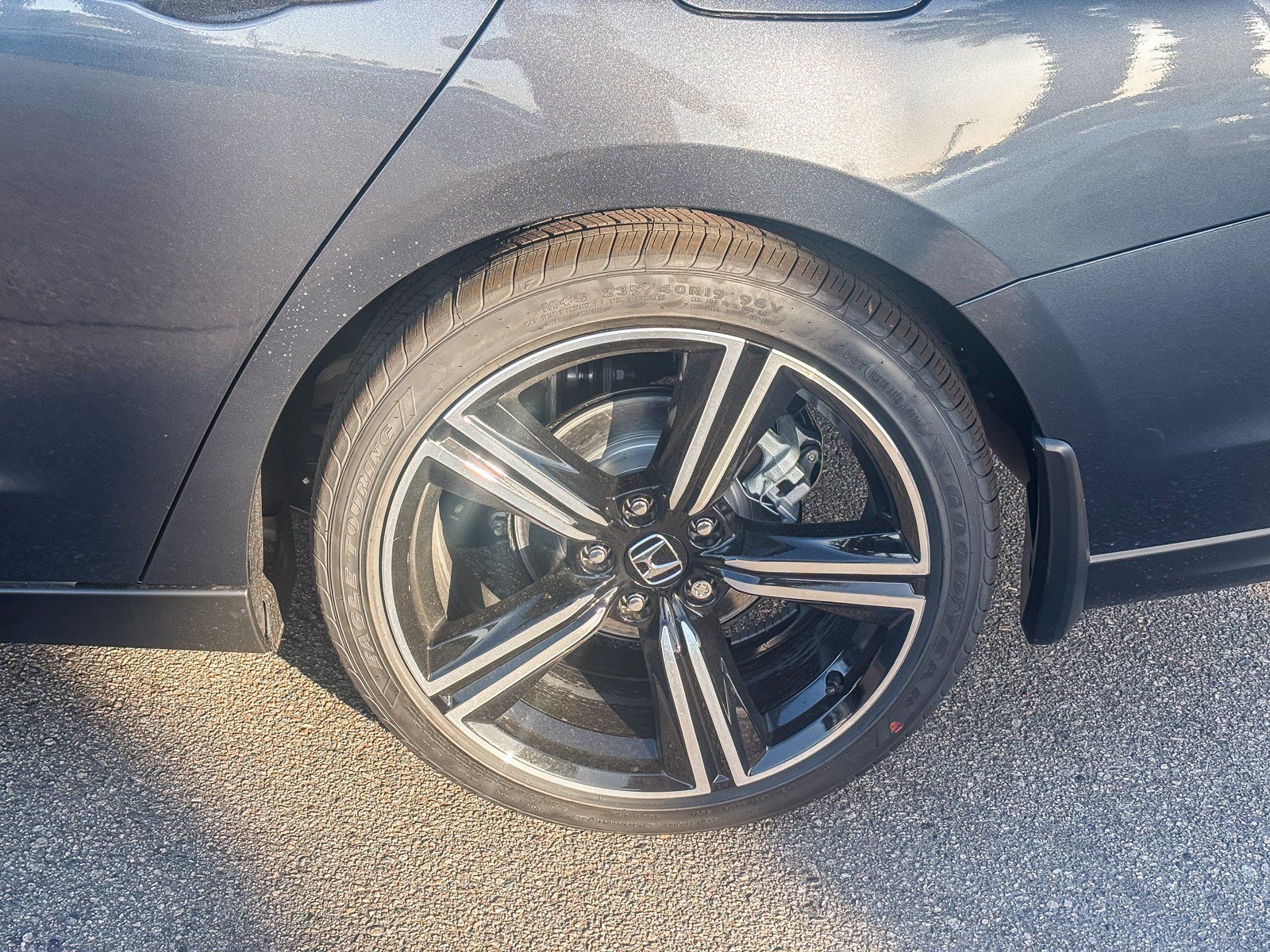 New 2026 Meteorite Gray Metallic Honda SE image 11
