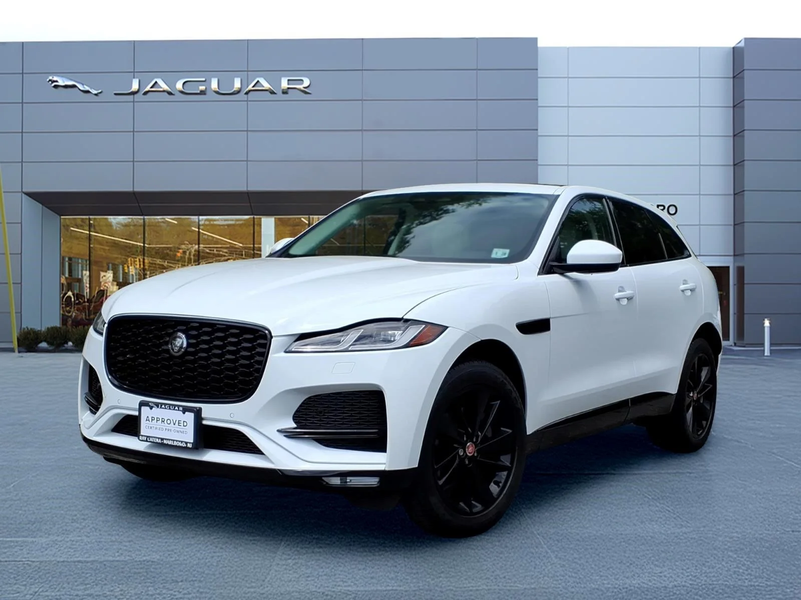 2023 Jaguar F-PACE P250 S's photo