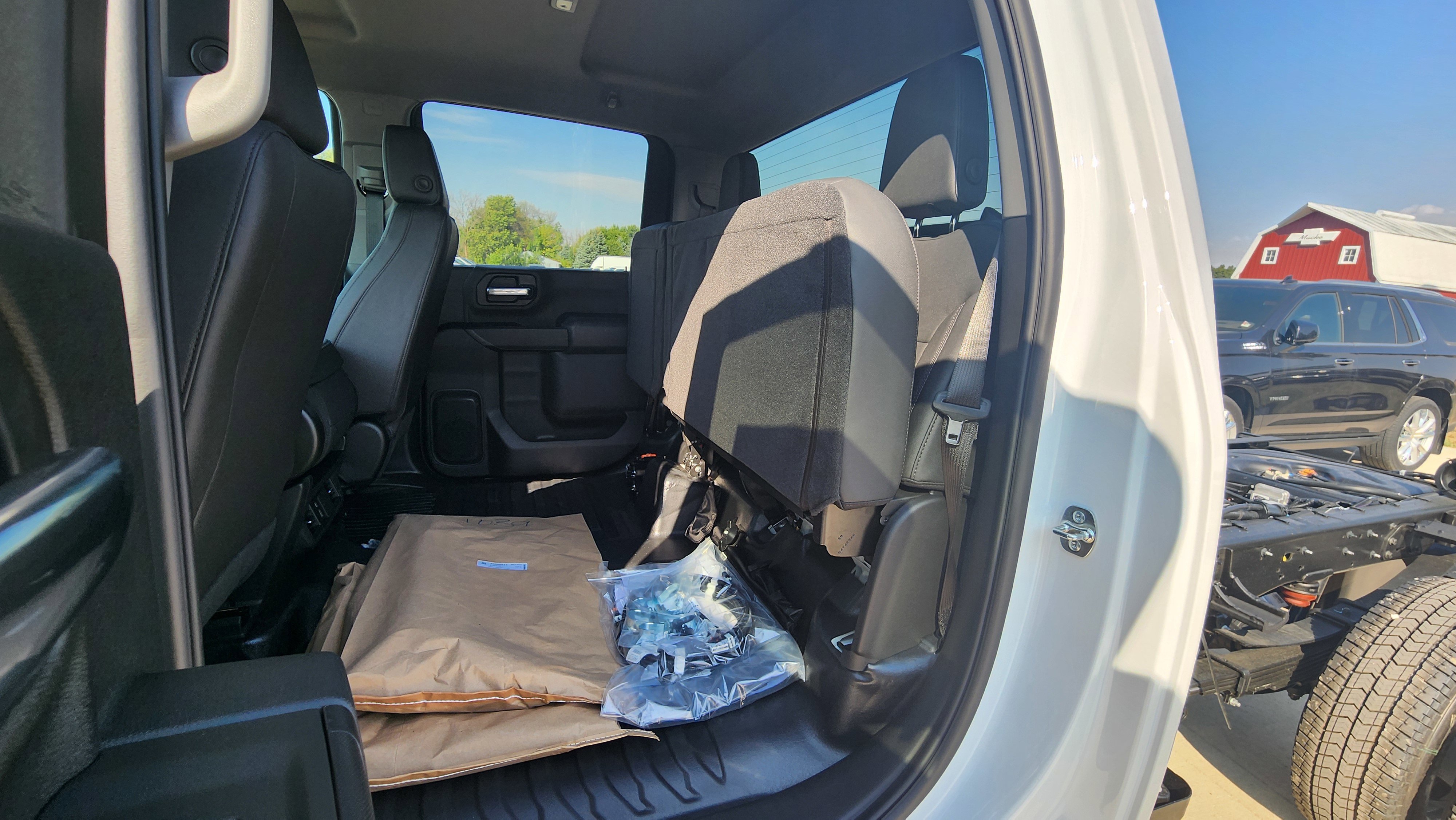 New 2026 Summit White Chevrolet Work Truck image 17