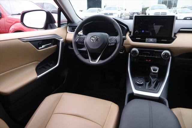 Certified Used 2025 RUBY FLARE PEARL* Toyota  image 23