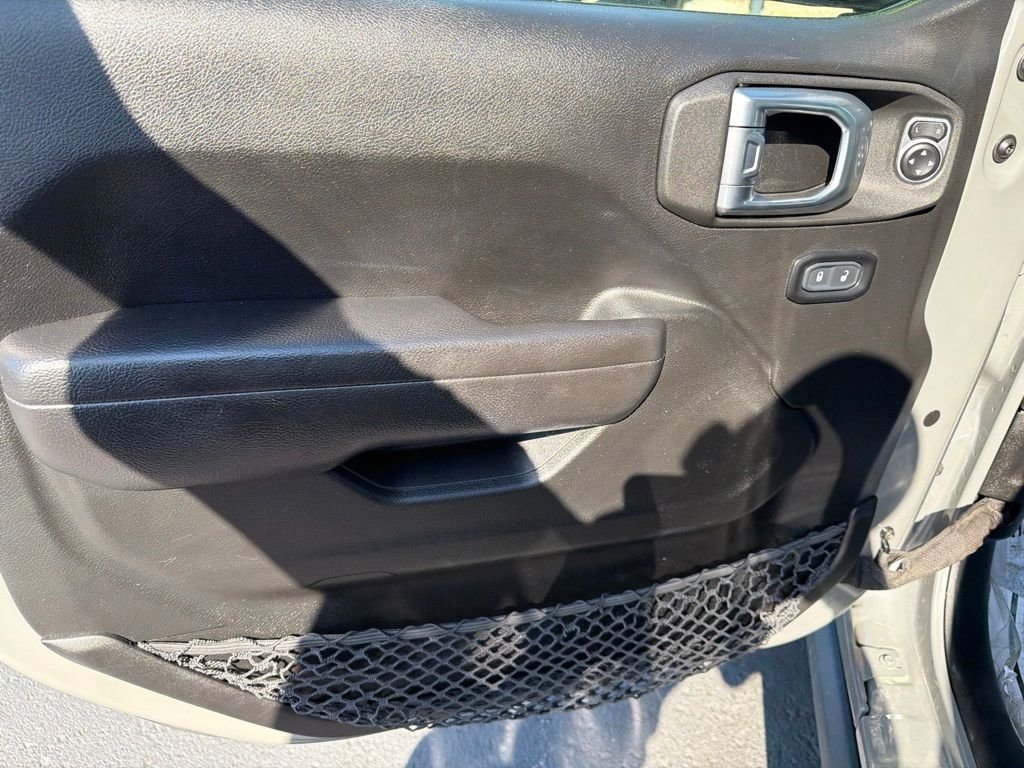 Used 2023 Gray Jeep Willys 4xe image 9