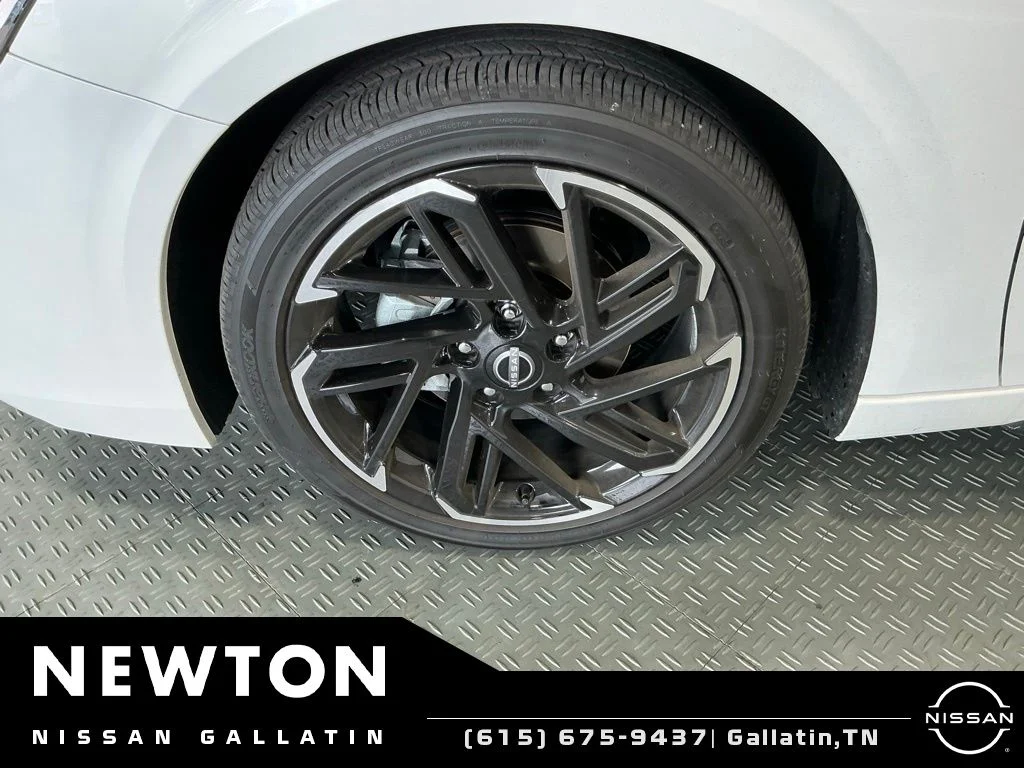 Used 2026 White Nissan SR image 26