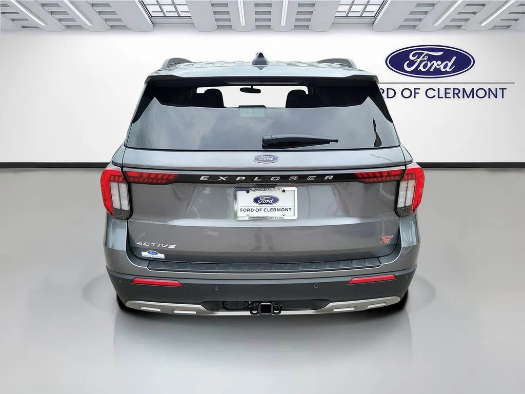 New 2026 Carbonized Gray Metallic Ford Active image 4