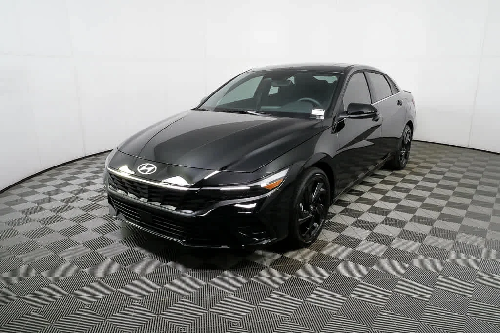 New 2026 Abyss Black Hyundai SEL Sport Premium image 4
