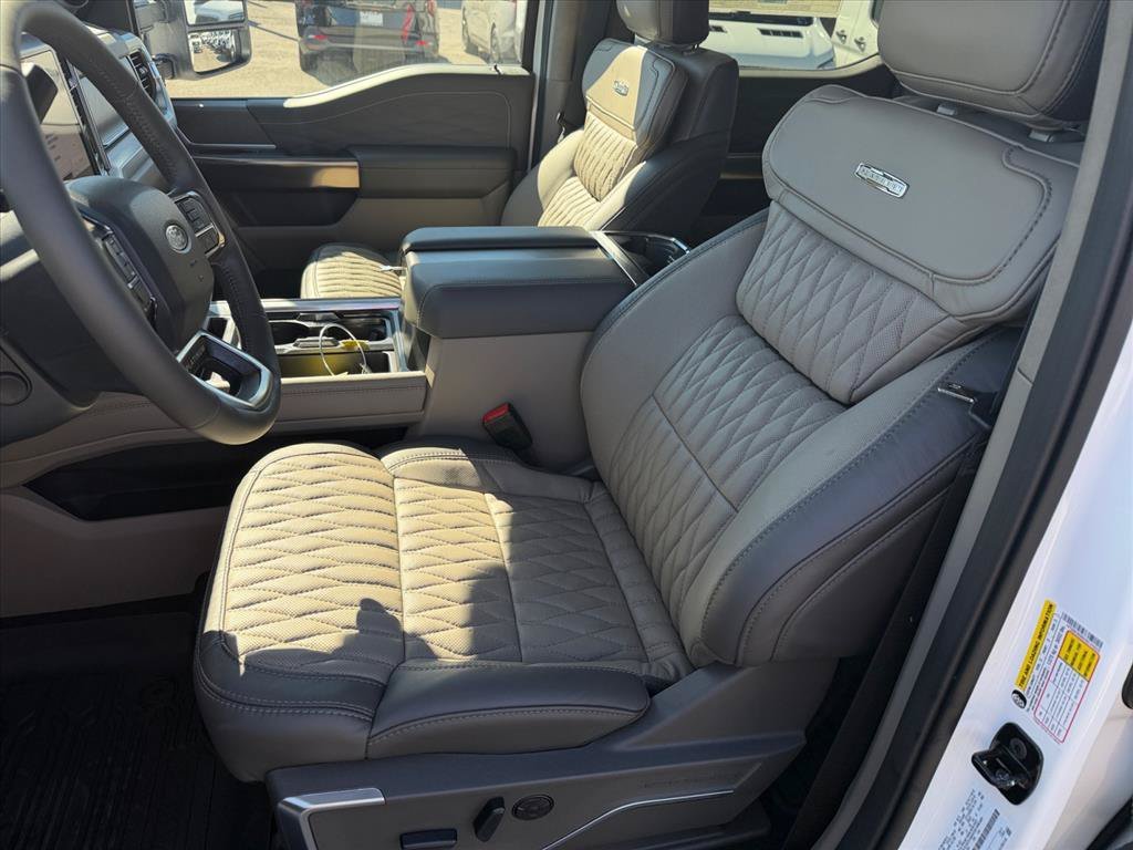 New 2027 Star White Metallic Tri-Coat Ford F-250® Platinum® image 10