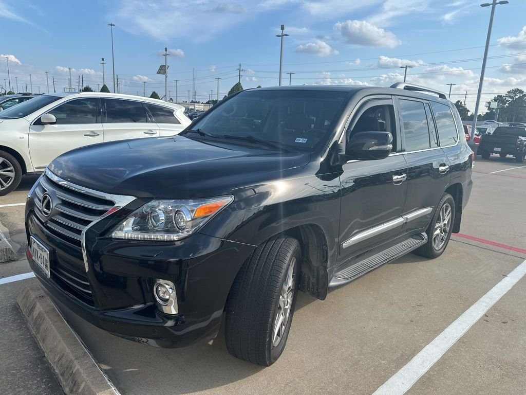 2014 Lexus LX 600 570's photo
