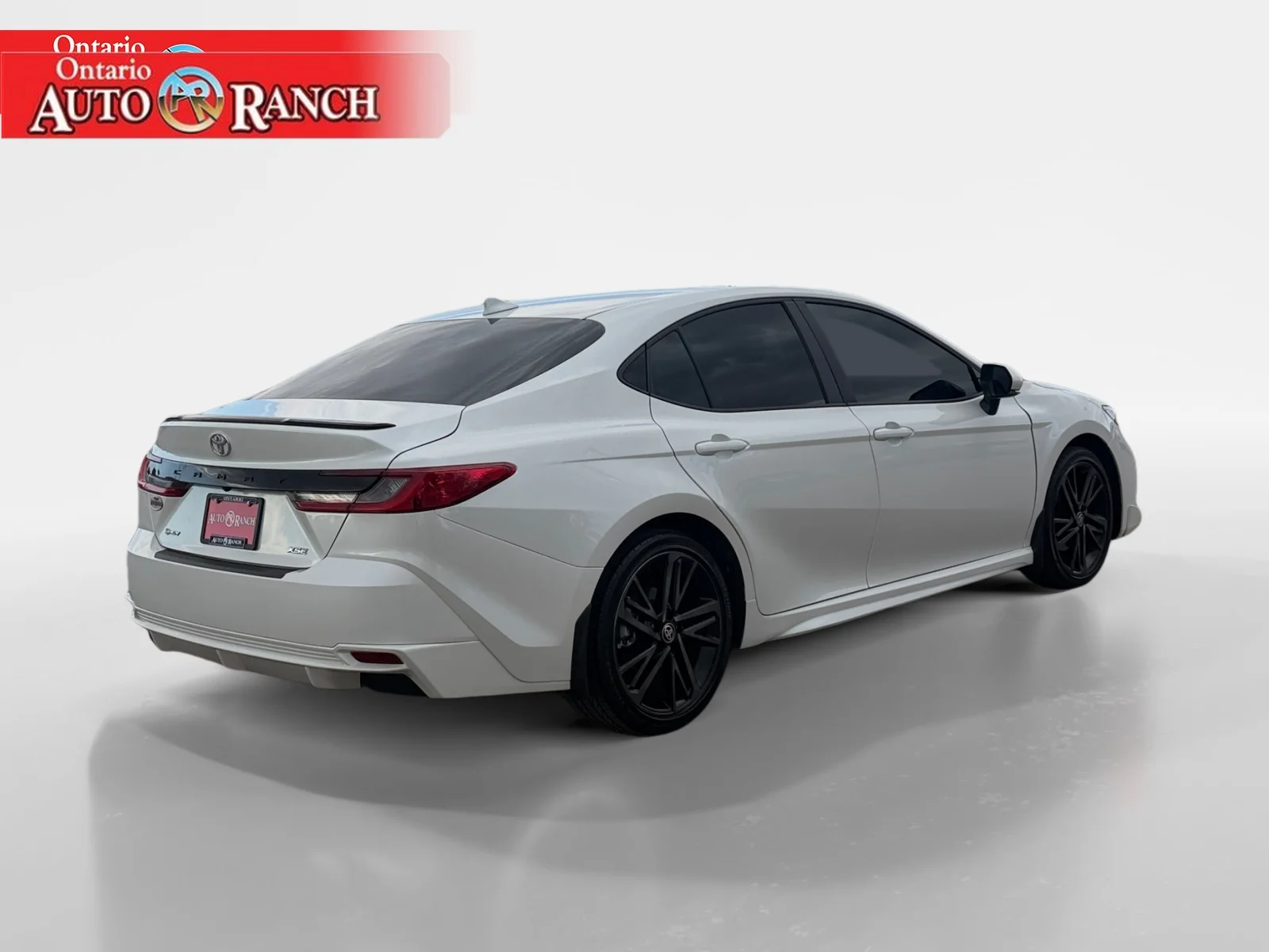 Used 2025 Wind Chill Pearl Toyota XSE image 5