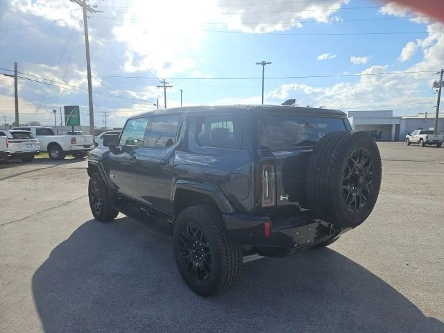 2025 GMC HUMMER EV 2X - Photo 8