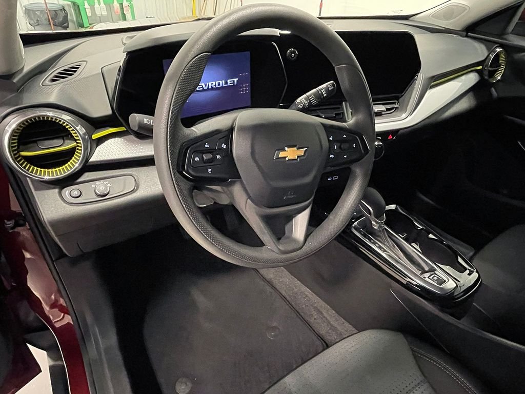 Used 2025 Red Chevrolet LT image 19