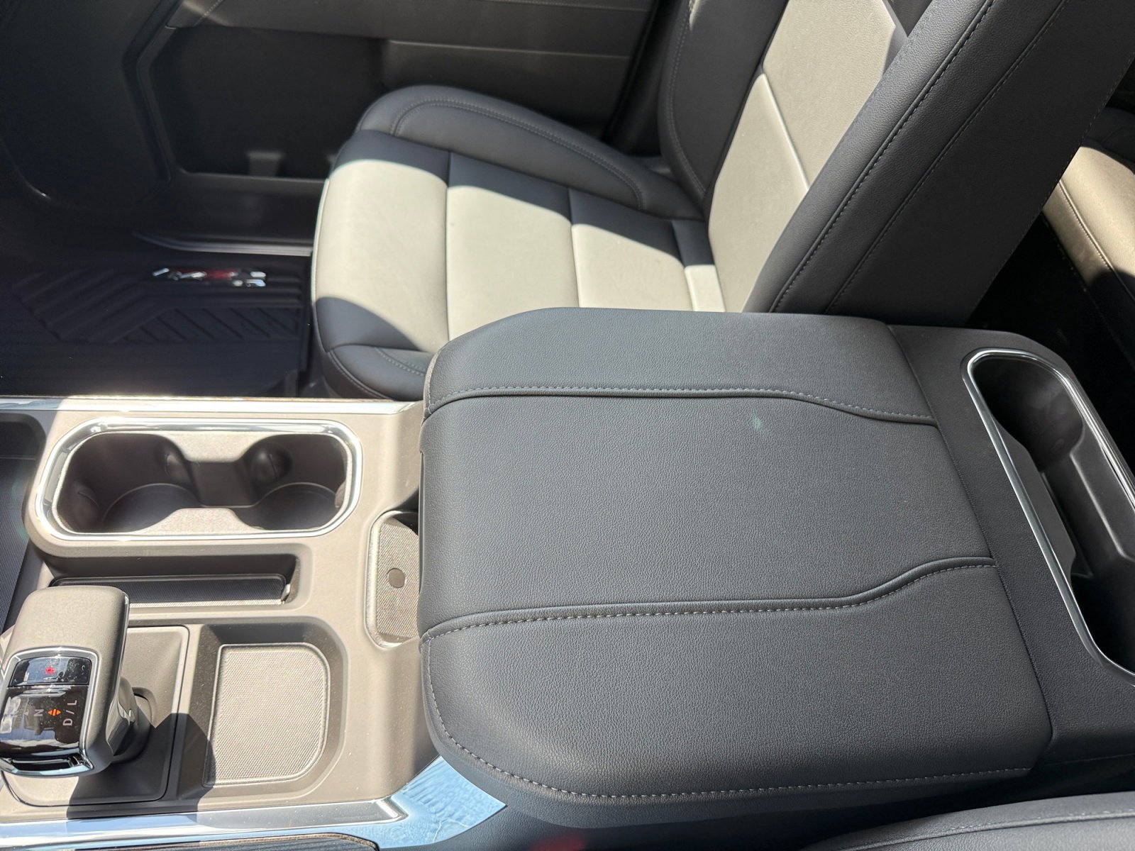 2026 Chevrolet Silverado 1500 RST - Photo 14