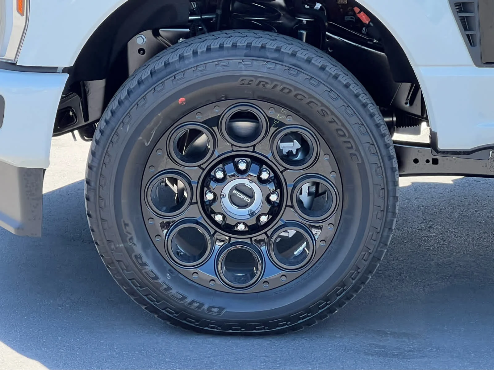 New 2026 Star White Metallic Tri-Coat Ford F-350® Lariat® image 13
