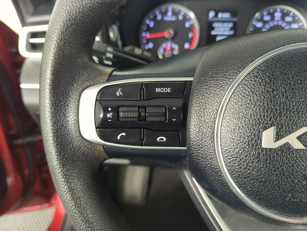 Used 2023 Red Kia LXS image 22