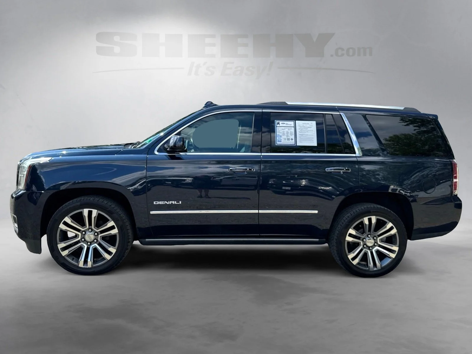 Used 2020 Dark Sapphire Blue GMC Denali image 15