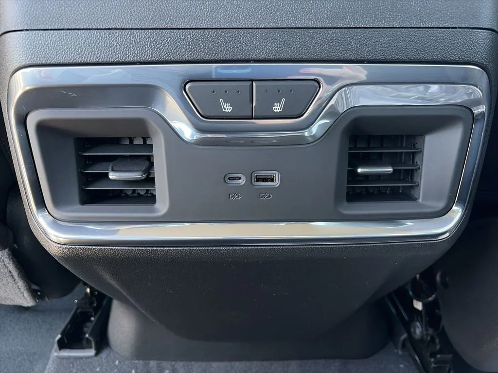 2026 GMC Sierra 1500 SLT - Photo 26