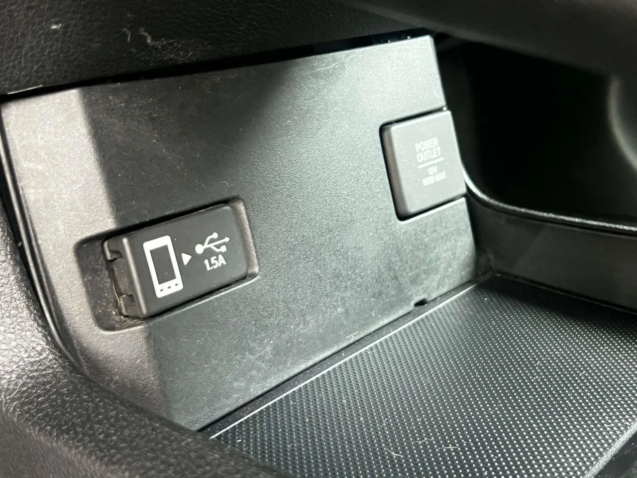 Used 2016 Red Honda Touring image 38